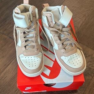 Nike Kids High-Top Sneakers in Beige and Cream